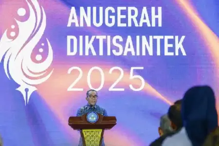 Menteri Pendidikan Tinggi, Sains, dan Teknologi Brian Yuliarto