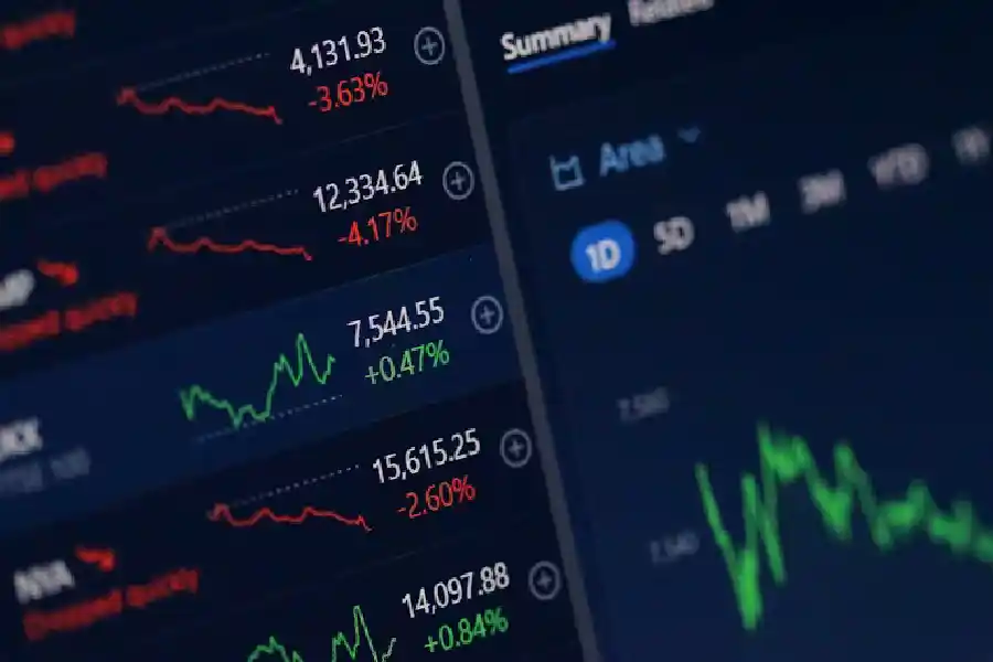 IHSG Anjlok Tajam Usai Kebijakan MSCI, Analis Soroti Kekhawatiran Struktural Pasar Modal Indonesia Ilustrasi saham (foto: Anne N/unsplash)