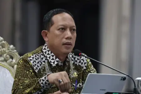 Kepala Bagian Pengadaan Barang/Jasa dan Administrasi Pembangunan (BPBJAP) Kota Surabaya, Aly Murtadlo