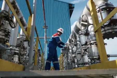 Pertamina EP Adera Field Temukan Sumur Minyak Baru, Potensi Aliran Capai 3.442 BOPD Pertamina EP Adera Field menemukan sumur minyak ABB-143 (U1) dengan potensi aliran awal 3.442 BOPD, mendukung target peningkatan produksi 2026.