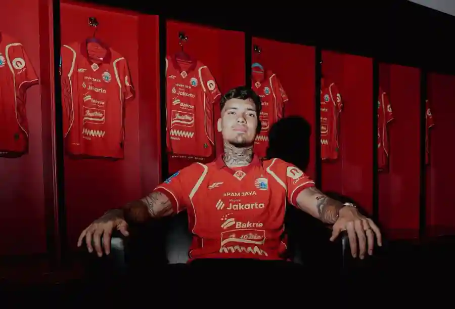 Shayne Pattynama Resmi Gabung Persija Jakarta, Kontrak 2,5 Tahun