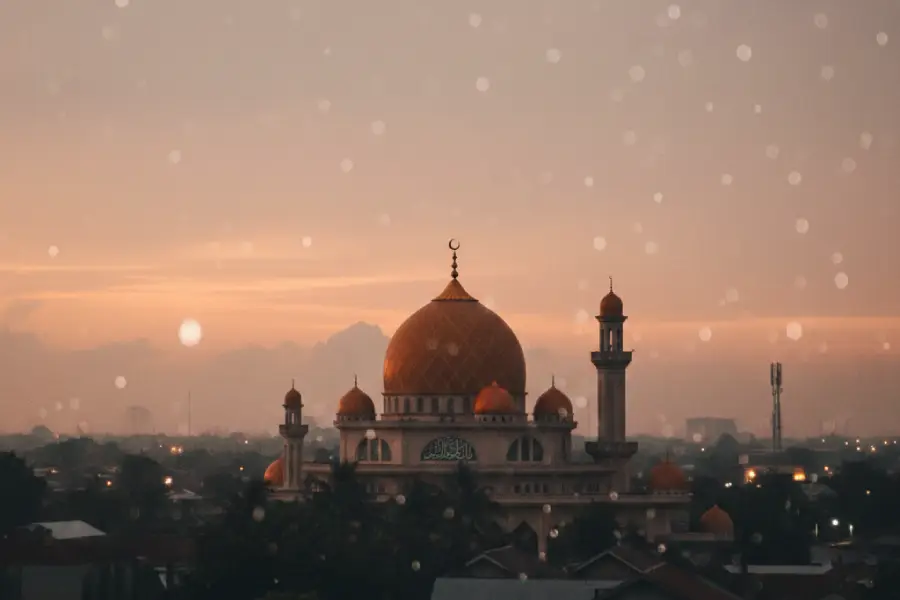 Catat! Jadwal Lengkap Buka Puasa Ramadan 2026 Wilayah Surabaya Selama Sebulan Penuh