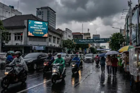 ilustrasi kondisi foto Surabaya saat hujan. (foto AI)