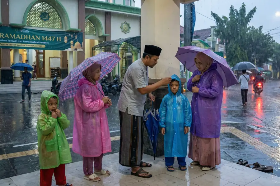 Musim Hujan Belum Usai, Ini Strategi Jaga Kesehatan di Awal Ramadhan 2026 Ramadhan tahun ini diprediksi masih memasuki musim hujan (foto ilustrasi AI)