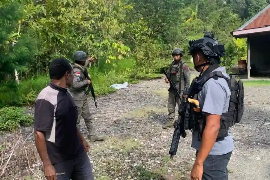 Satgas Operasi Damai Cartenz 2026 Amankan Senjata Api Rakitan di Dekai Yahukimo Satgas Operasi Damai Cartenz 2026 amankan senjata api rakitan di Dekai, Yahukimo. Respons cepat cegah potensi gangguan kamtibmas.