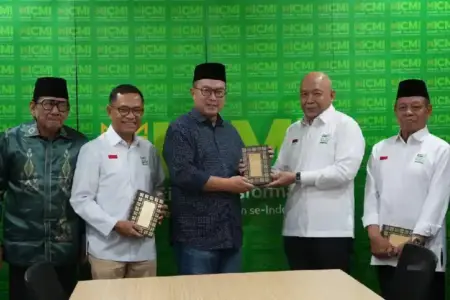 Sinar Mas dan APP Group wakafkan 2.000 mushaf Alquran melalui ICMI untuk dukung kebutuhan ibadah dan pendidikan Islam di berbagai daerah.