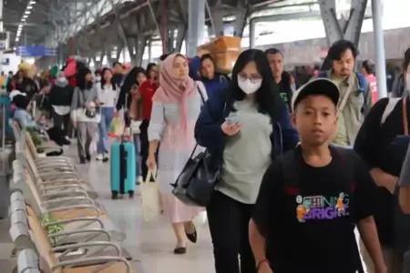 Ilustrasi mudik lebaran dengan kereta api (foto: Dok KAI)