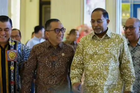 Indonesia–Malaysia Perkuat Kolaborasi Riset Ketahanan Pangan, Energi Terbarukan hingga AI Indonesia dan Malaysia sepakat perkuat kolaborasi riset pangan, ekonomi hijau, energi terbarukan, dan AI melalui pembentukan kelompok kerja bersama.