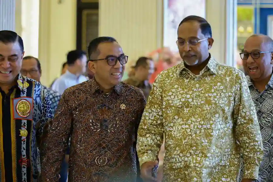 Indonesia–Malaysia Perkuat Kolaborasi Riset Ketahanan Pangan, Energi Terbarukan hingga AI Indonesia dan Malaysia sepakat perkuat kolaborasi riset pangan, ekonomi hijau, energi terbarukan, dan AI melalui pembentukan kelompok kerja bersama.