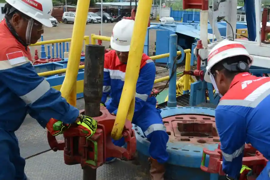 Pertamina Drilling Raih Penghargaan HSSE 2025, Tegaskan Komitmen Keselamatan Operasi Berisiko Tinggi Pertamina Drilling meraih Penghargaan HSSE Mitra Kerja 2025 dari PHI Regional 3 atas kinerja keselamatan pada operasional berisiko tinggi.