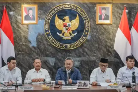 Pemerintah menyepakati ekspor Beras Haji 2026 ke Arab Saudi melalui BULOG, menegaskan kemandirian pangan dan peningkatan layanan jamaah haji.
