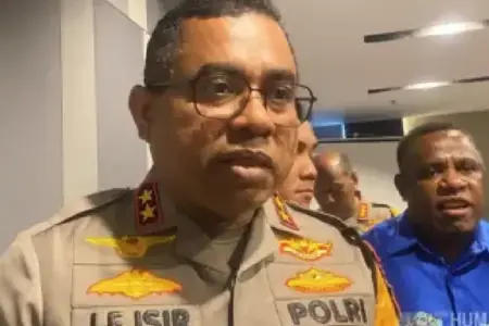 Kepala Divisi Humas Polri, Irjen Pol. Johnny Eddizon Isir