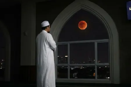 Jadwal Salat Gerhana Bulan 3 Maret 2026 Versi PBNU & Tata Cara Lengkapnya