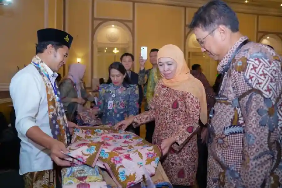 Misi Dagang Jatim–DKI Jakarta Tembus Rp5,7 Triliun, Rekor Tertinggi Sepanjang Sejarah Misi Dagang Jatim–DKI Jakarta 2026 yang dipimpin Khofifah mencatat transaksi Rp5,7 triliun, tertinggi sepanjang sejarah dan dorong pertumbuhan ekonomi.