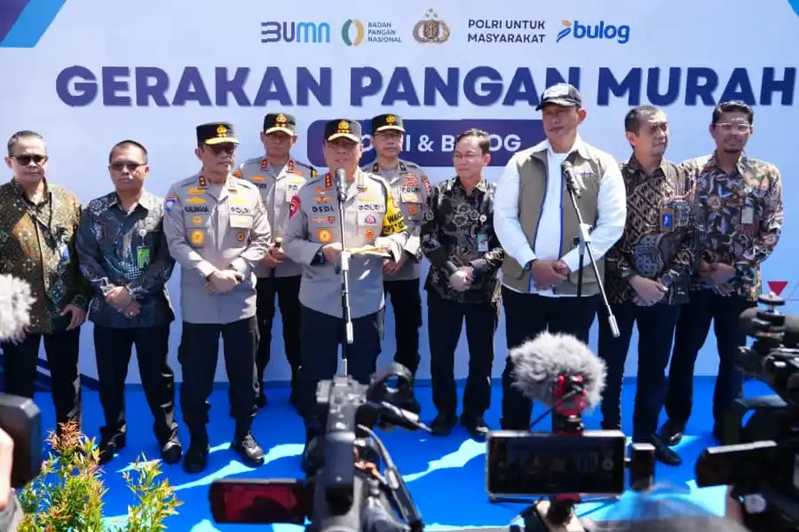 Stok Beras RI Capai Rekor 3,9 Juta Ton, Bulog dan Polri Pastikan Stabilitas Pangan hingga 2026 Stok beras nasional mencapai rekor 3,9 juta ton pada Maret 2026. Bulog dan Polri memastikan distribusi pangan lancar dan harga tetap stabil hingga akhir tahun.