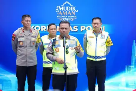 Arus Mudik 2026 Baru 25 Persen Tinggalkan Jakarta, Korlantas: Keselamatan Jadi Prioritas Utama Operasi Ketupat Korlantas Polri mencatat 25 persen kendaraan telah meninggalkan Jakarta pada arus mudik Lebaran 2026. Fatalitas kecelakaan turun 45 persen.