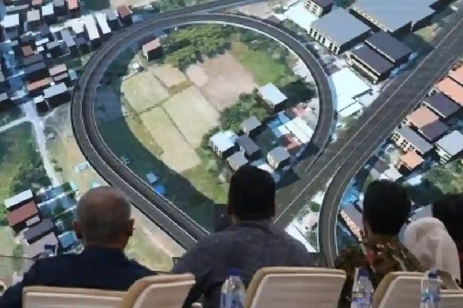 Atasi Kemacetan, Pemkab Bojonegoro Targetkan Pembangunan Jalan Lingkar Selatan Mulai 2027 Pemkab Bojonegoro targetkan pembangunan Jalan Lingkar Selatan mulai 2027 untuk kurangi kemacetan dan dorong ekonomi daerah.