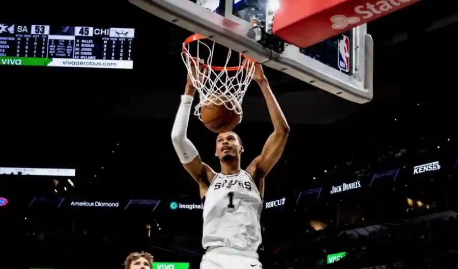 Victor Wembanyama Cetak Rekor Double-Double Tercepat NBA, Spurs Kalahkan Bulls