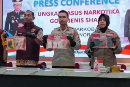 Polres Ponorogo tangkap pengedar sabu asal Madiun dengan barang bukti 301 gram, selamatkan ribuan jiwa dari ancaman narkoba.