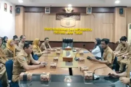 Kominfo Jatim Gelar Audit Surveillance ISO 27001:2022 untuk Perkuat Keamanan Informasi Pemerintah Kominfo Jatim menggelar audit surveillance ISO/IEC 27001:2022 untuk memperkuat SMKI dan meningkatkan keamanan layanan digital pemerintah.