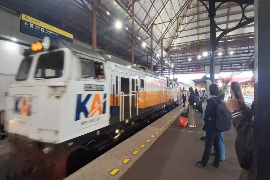 37.200 Penumpang Padati Stasiun Mojokerto Selama Angkutan Lebaran 2026, Naik 13 Persen