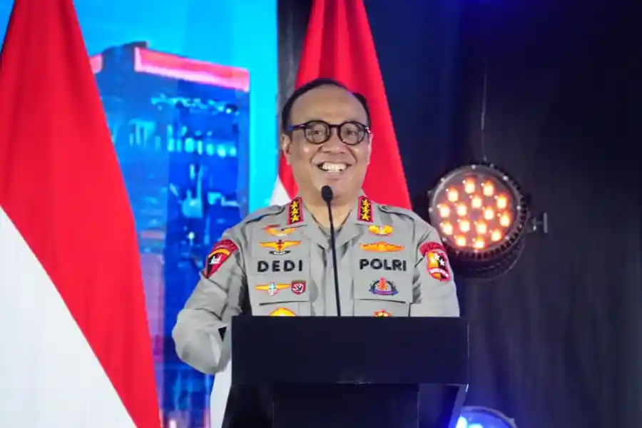 Wakapolri Dedi Prasetyo Dorong Digitalisasi Layanan Polri, E-TLE Drone Mobile Resmi Diluncurkan Wakapolri Komjen Pol. Dedi Prasetyo