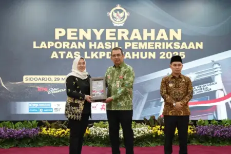 Pemkab Mojokerto Pertahankan Opini WTP 12 Kali Berturut-turut, Bukti Konsistensi Kelola Keuangan Daerah Pemkab Mojokerto kembali meraih opini WTP dari BPK untuk ke-12 kalinya secara berturut-turut atas LKPD Tahun Anggaran 2025.