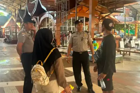 Libur Panjang Iduladha 2026, Polres Blitar Intensifkan Patroli di Destinasi Wisata Polres Blitar meningkatkan patroli di kawasan wisata selama libur Iduladha 2026 untuk menjaga keamanan dan kenyamanan pengunjung.