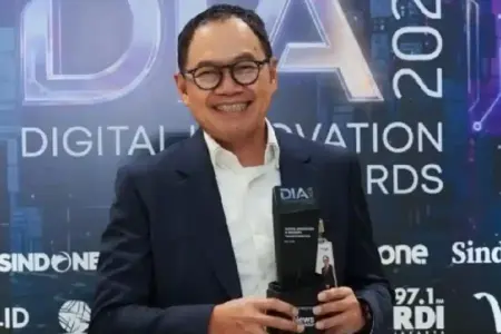 Bank Jatim meraih Digital Innovation Award 2026 berkat transformasi digital melalui JConnect dan inovasi layanan perbankan modern.
