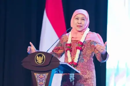 Gubernur Khofifah Ajak GPdI Perkuat Pembinaan Generasi Muda, Soroti Pinjol, Gadget, dan Kesehatan Mental Gubernur Jawa Timur Khofifah Indar Parawansa