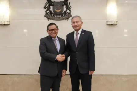 Pramono Anung Perkuat Kerja Sama Jakarta-Singapura, Bidik Investasi dan Transformasi Kota Global Pramono Anung memperkuat kemitraan Jakarta-Singapura untuk investasi, transportasi publik, dan pembangunan kota global menjelang HUT ke-500 Jakarta.