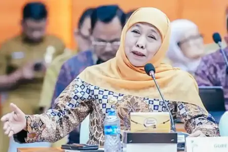 Kesiapan Jawa Timur Dorong Perluasan Digitalisasi Bansos di Bawah Arahan Mendagri dan Dewan Ekonomi Nasional Gubernur Jawa Timur Khofifah Indar Parawansa