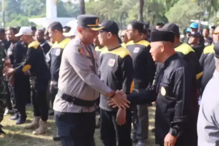Kapolres Madiun Kota Ajak Warga Maknai 1 Suro sebagai Momentum Refleksi Diri dan Perkuat Kerukunan Kapolres Madiun Kota mengajak masyarakat memaknai 1 Suro sebagai refleksi diri dan memperkuat kerukunan demi menjaga kondusivitas wilayah.