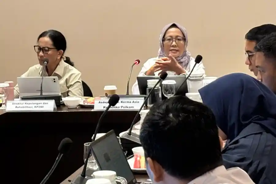 Kemenko Polkam mendorong penguatan sarana dan layanan pemulangan pekerja migran bermasalah di berbagai pintu masuk Indonesia demi perlindungan optimal.