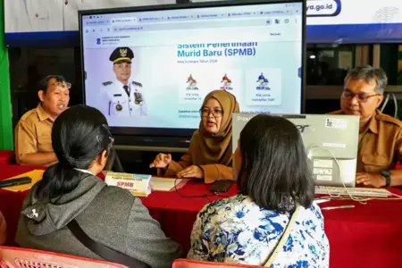 SPMB SD Surabaya 2026 Rampung, Seleksi SMP Masuki Jalur Afirmasi dan Mutasi, Simak Jadwal Lengkapnya SPMB SD Surabaya 2026 telah selesai. Seleksi SMP kini memasuki jalur afirmasi dan mutasi sebelum berlanjut ke jalur prestasi dan domisili.