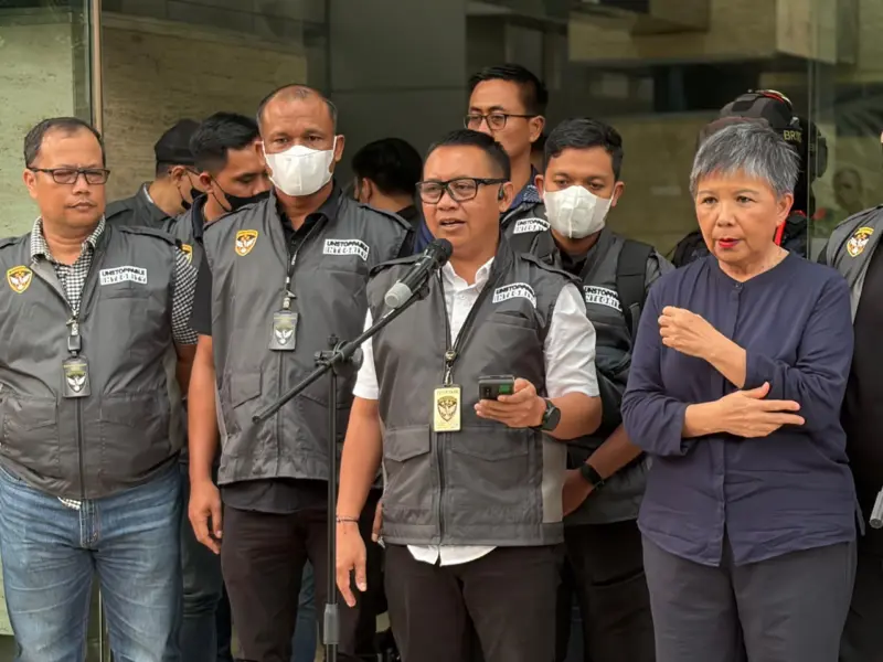 Kortastipidkor Polri menggeledah kantor WIKA terkait dugaan korupsi proyek modernisasi PG Asembagus yang merugikan negara hingga Rp645 miliar.