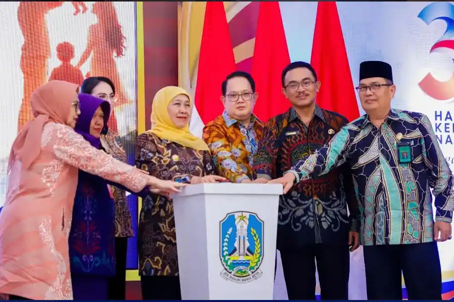 Khofifah dan Menteri PPPA meluncurkan PELITA ASN di Harganas 2026 untuk memperkuat ketahanan keluarga aparatur sipil negara di Jawa Timur.