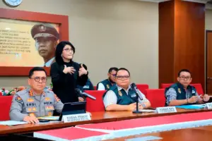 Kortastipidkor Polri Tetapkan Dua Tersangka Korupsi Modernisasi Pabrik Gula Assembagoes, Negara Rugi Rp645 Miliar Kortastipidkor Polri menetapkan dua tersangka korupsi proyek modernisasi Pabrik Gula Assembagoes. Kerugian negara ditaksir mencapai Rp645 miliar.