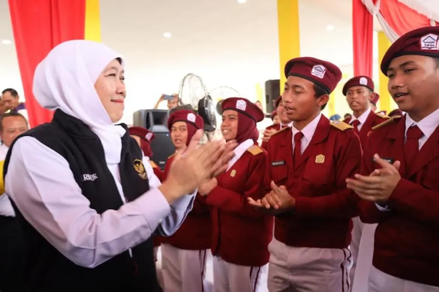Khofifah memastikan penjaringan calon siswa Sekolah Rakyat Jatim 2026/2027 masih berlangsung. Kuota peserta didik belum ditetapkan secara final.
